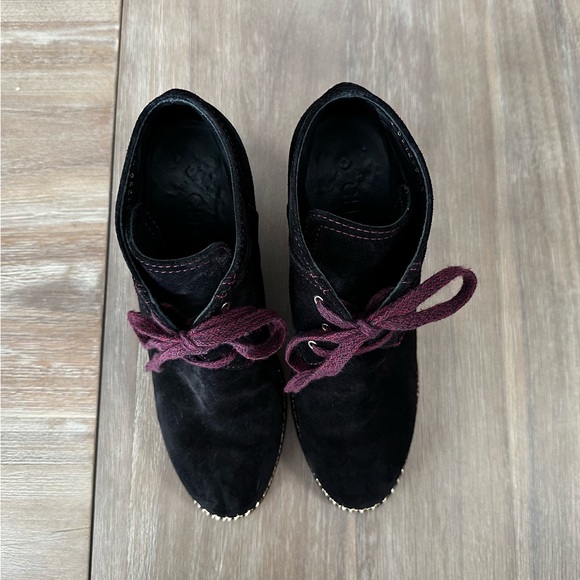 CHANEL Suede Wedge Booties CC Chain size 41 - Picture 7 of 12